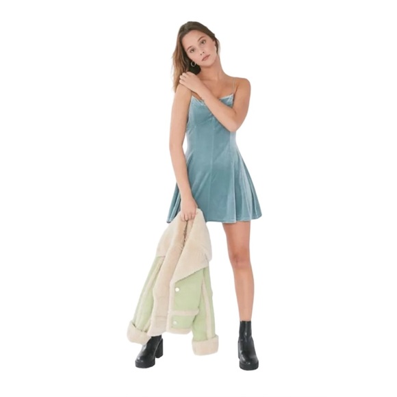 Urban Outfitters Peaches Sky Velvet Mini Dress Blue Size XS NWT - Picture 1 of 7